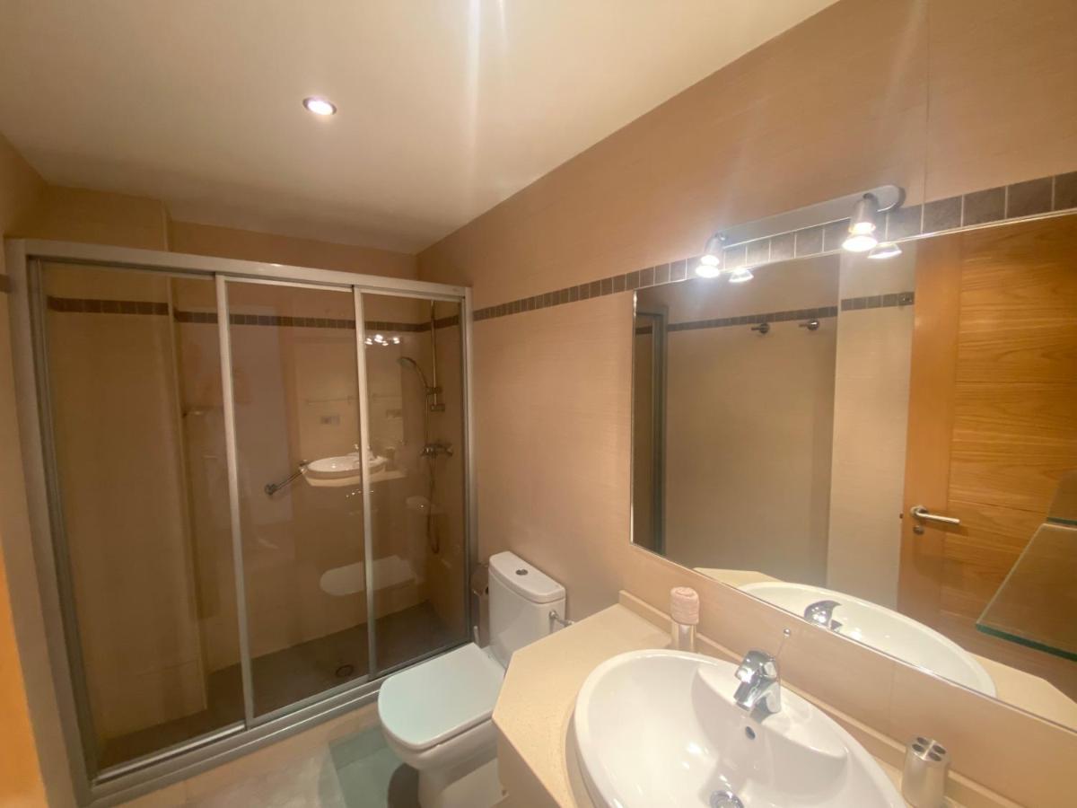 Albamar frontline Beach apartment 3 bedrooms Fuengirola Buitenkant foto
